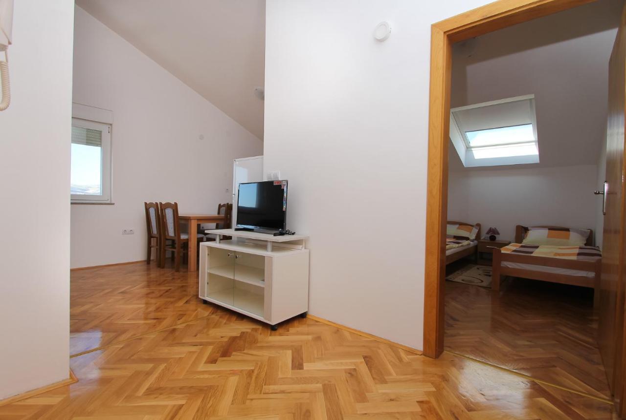 Apartmani Pranjic Каштела Екстер'єр фото