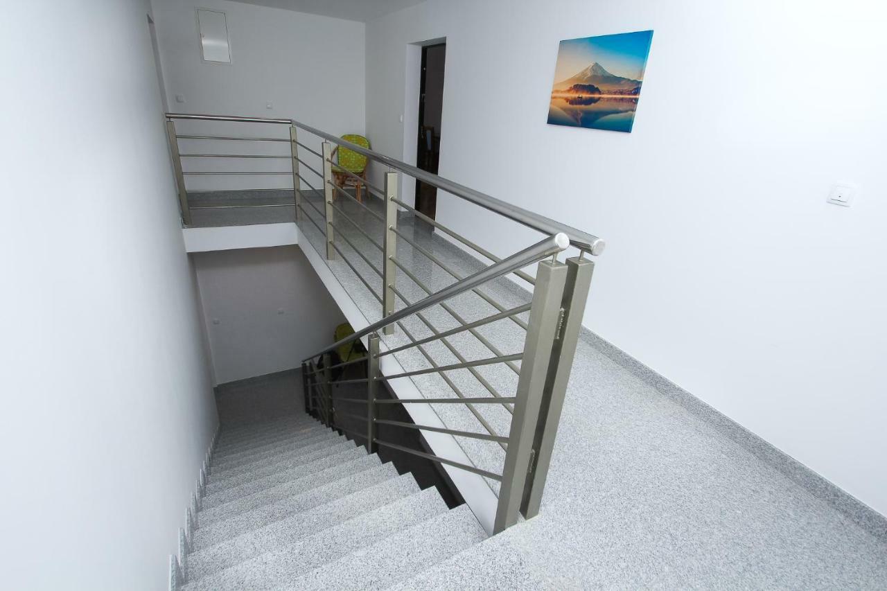 Apartmani Pranjic Каштела Екстер'єр фото