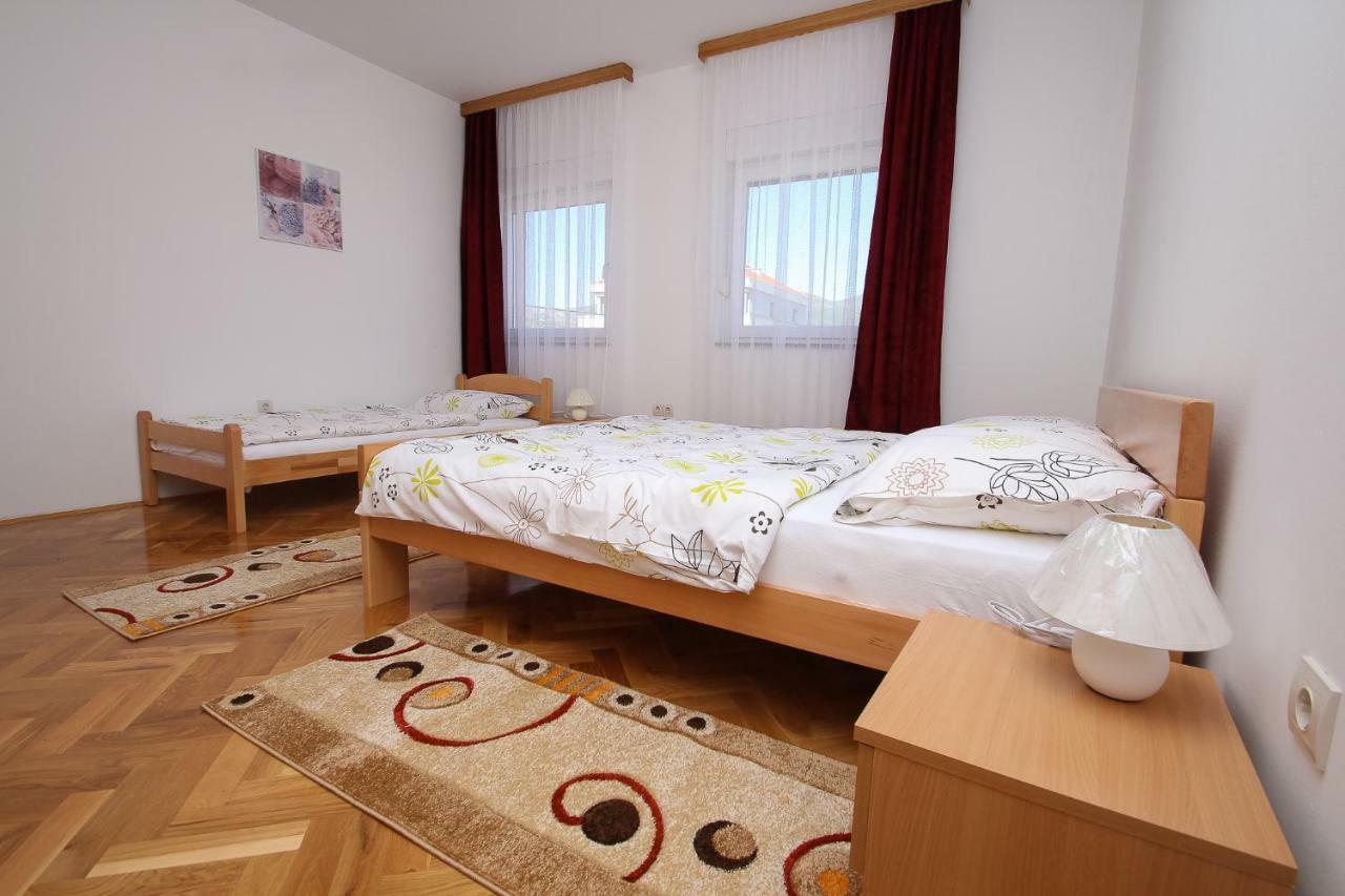 Apartmani Pranjic Каштела Екстер'єр фото