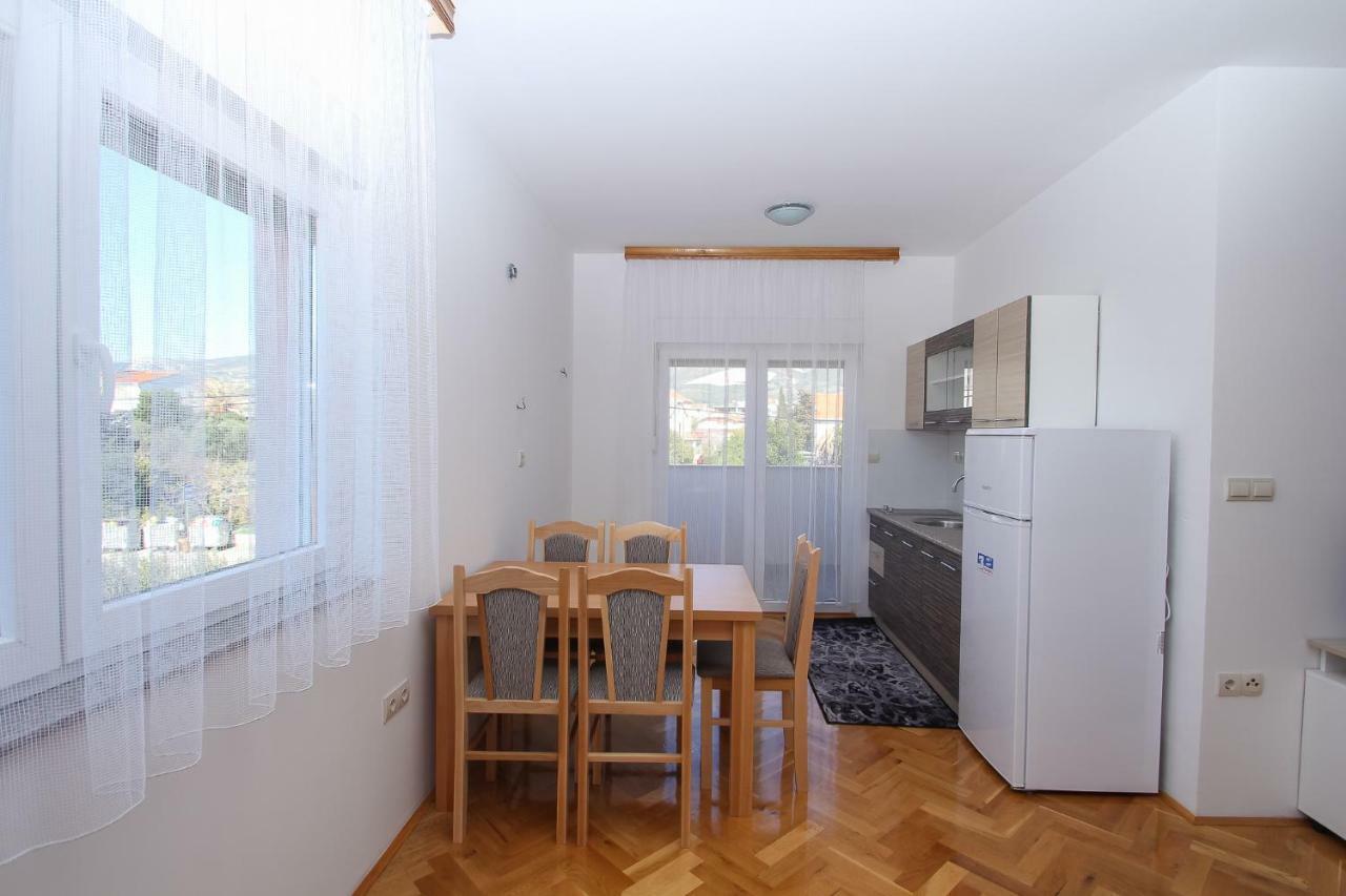 Apartmani Pranjic Каштела Екстер'єр фото