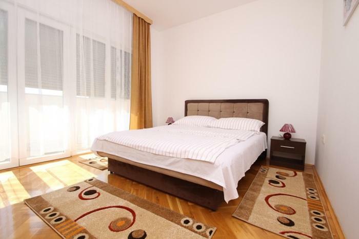 Apartmani Pranjic Каштела Екстер'єр фото